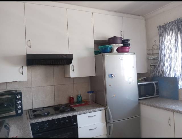 2 BEDROOM SECTIONAL TITLE FOR SALE IN BOKSBURG NORTH